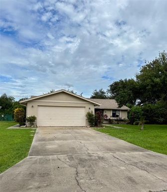 16264 Shadow Pine Rd, Fort Myers FL 33197