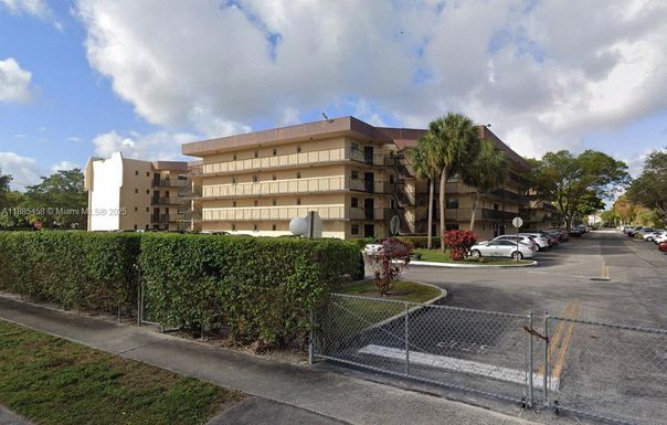 6555 W Broward Blvd # 104, Plantation FL 33317