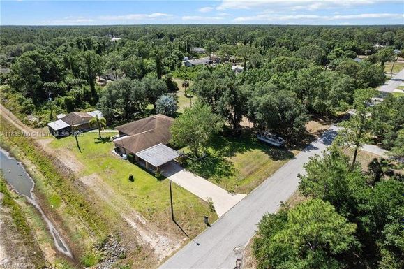 326 McArthur, Lehigh Acres FL 33936