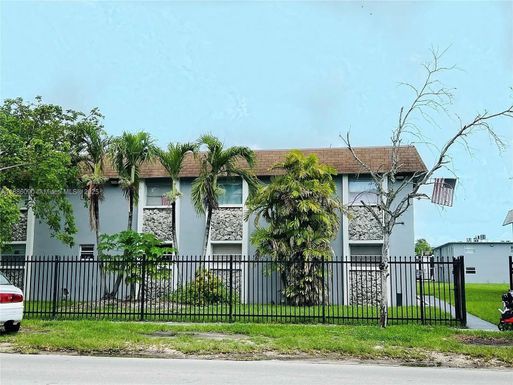 4300 SW 67th Ave # 23, Miami FL 33155