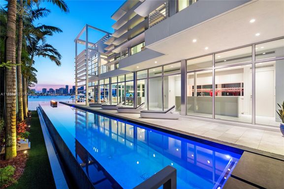 440 S Hibiscus Dr, Miami Beach FL 33139
