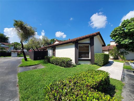 14965 SW 49th Ln # 3H, Miami FL 33185