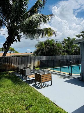 2350 NW 63rd Ter, Sunrise FL 33313