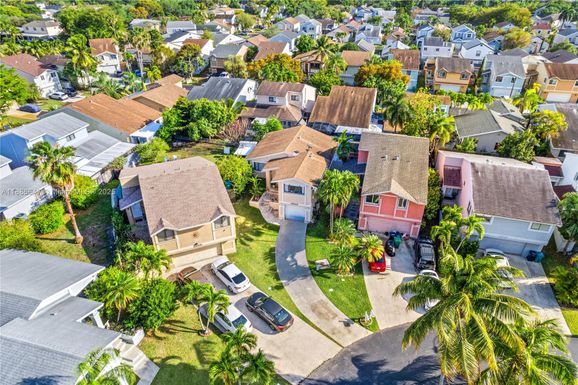 10042 SW 220th St, Cutler Bay FL 33190