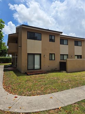 15425 SW 80th St # 12, Miami FL 33193