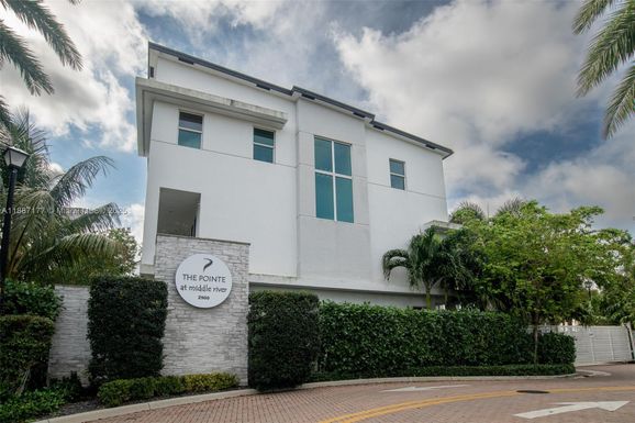 2900 NE 12th Ter # 14, Oakland Park FL 33334