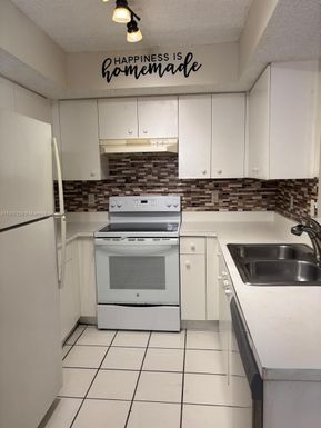 5510 NW 61st St # 112, Coconut Creek FL 33073