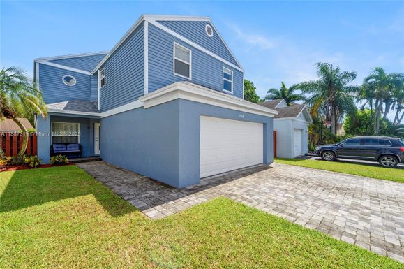 208 SW 159th Ln, Sunrise FL 33326