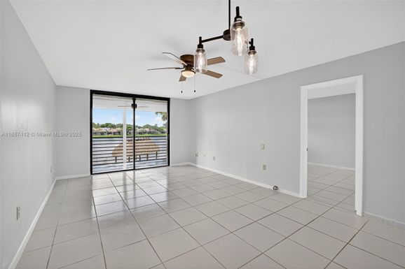1100 Colony Point Cir # 205, Pembroke Pines FL 33026