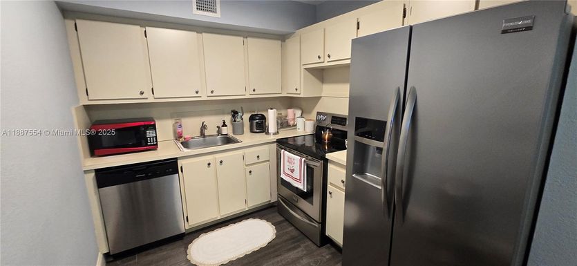 13500 SW 1st St # 302U, Pembroke Pines FL 33027