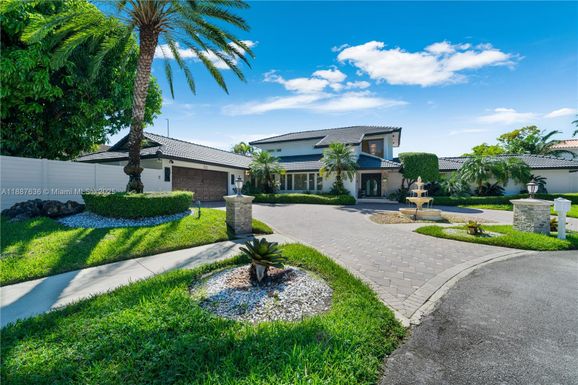 11976 SW 92nd St, Miami FL 33186