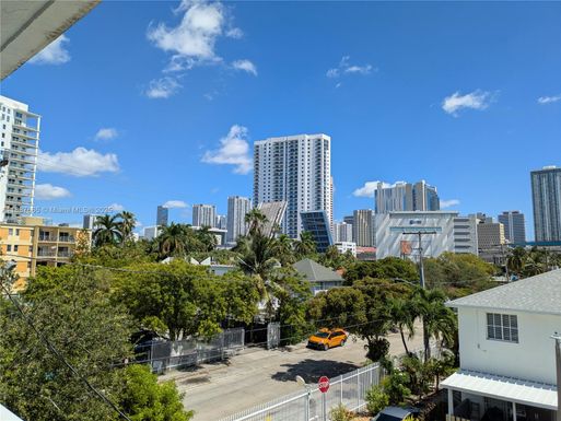 498 SW 2 # 302, Miami FL 33130
