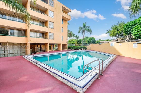 802 NW 87th Ave # 216, Miami FL 33172