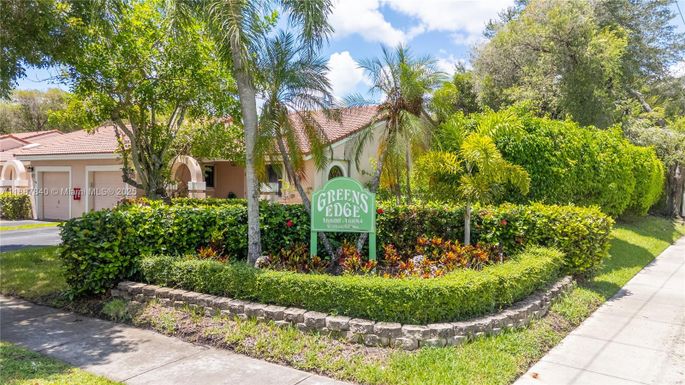 16624 Greens Edge Cir # 75, Weston FL 33326
