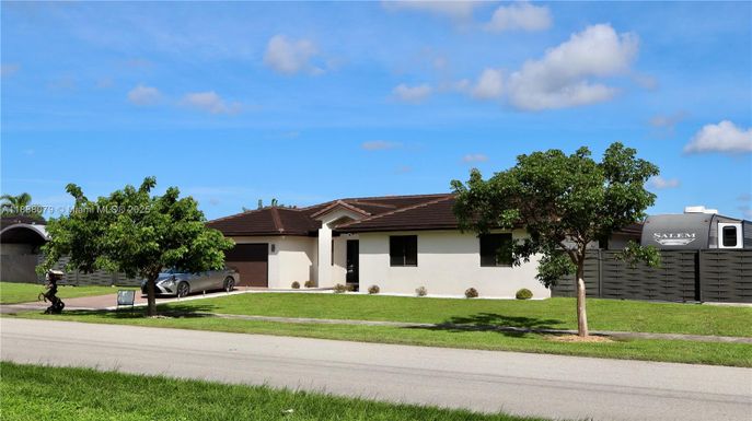 20461 SW 320th St, Homestead FL 33030