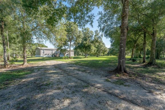 1910 Evans Road, La Belle FL 33935