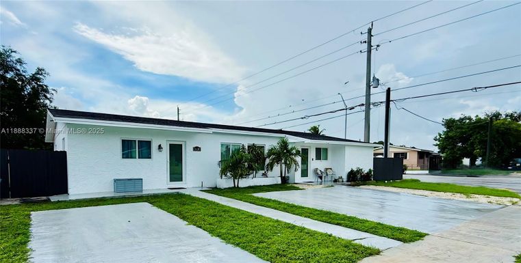 3630 NW 194th Ter, Miami Gardens FL 33056