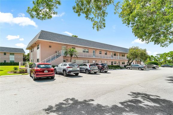 18081 SE Country Club Dr # 216, Jupiter FL 33469