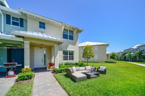 5182 Eucalyptus Dr # 1, Hollywood FL 33021