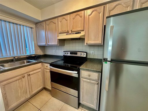 1274 NE 40th St # 2, Oakland Park FL 33334