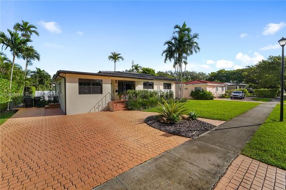 6331 SW 18th St, West Miami FL 33155