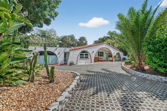 716 Coconut Dr, Fort Lauderdale FL 33315