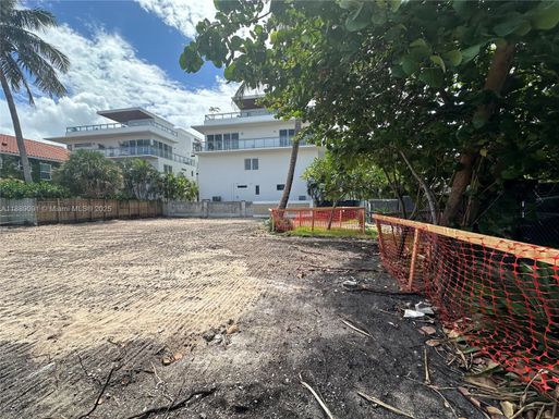 350 Walnut St, Hollywood FL 33019