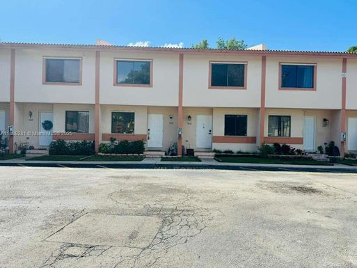 9090 NW 40th St # 3, Coral Springs FL 33065