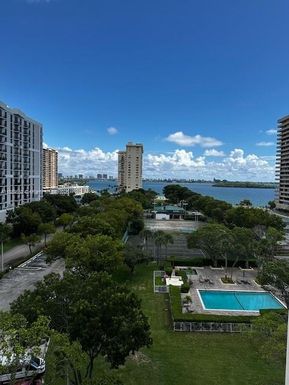 11111 Biscayne Blvd # 6B, Miami FL 33181