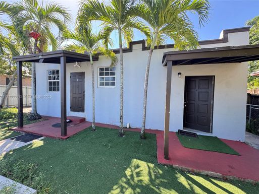 276 E 12th St, Hialeah FL 33010