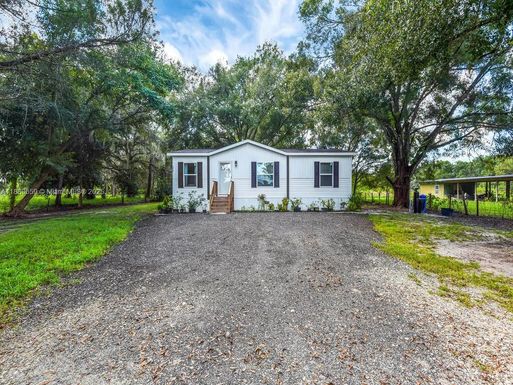 1079 SUMMERALL RD, Other City - In The State Of Florida FL 33935