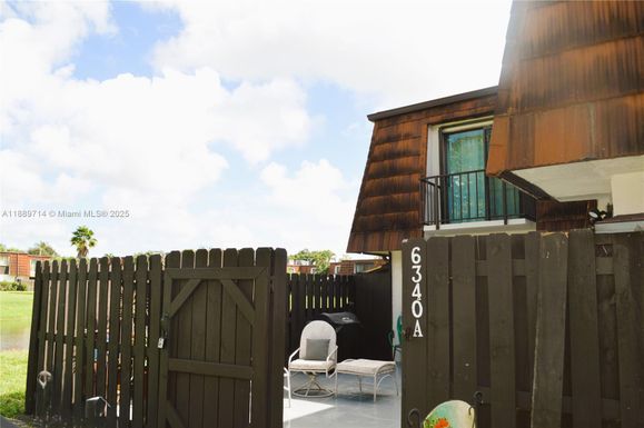 6340 Red Pine Ln # A, Green Acres FL 33415