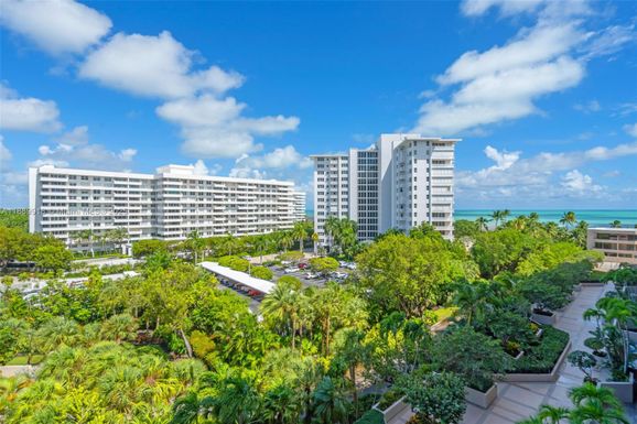 251 Crandon Blvd # 625, Key Biscayne FL 33149