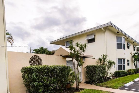 1012 SE 15th St # 3, Fort Lauderdale FL 33316