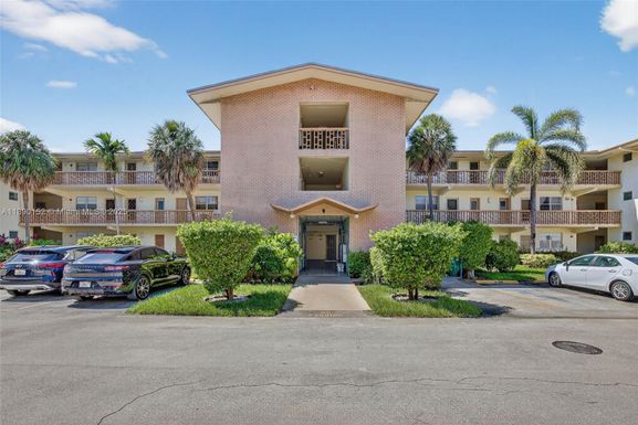 1355 NE 167th St # 214, Miami FL 33162