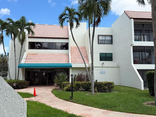 301 Racquet Club Rd # 203, Weston FL 33326