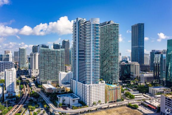 40 SW 13 ST # 4, Miami FL 33130