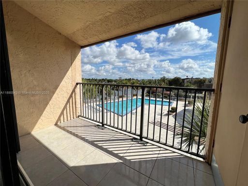 14415 N Kendall Dr # 407G, Miami FL 33186