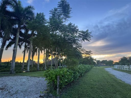 14701 SW 199th Ave, Miami FL 33196