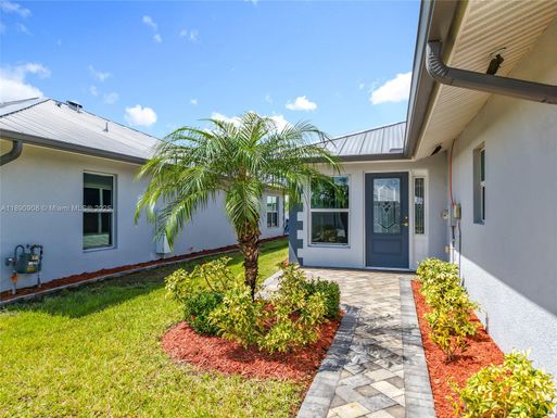 177 Village Circle, Other City - In The State Of Florida FL 33935