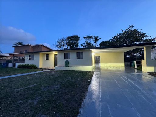 1220 NW 180th Ter, Miami Gardens FL 33169