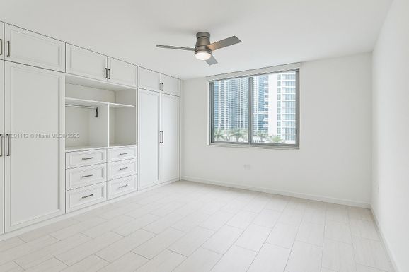 801 Brickell Key Blvd # 908, Miami FL 33131
