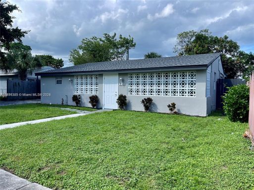 3161 NW 4th St # B, Lauderhill FL 33311