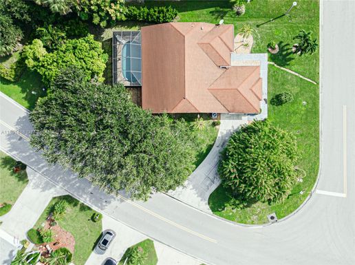 6631 Middlesex PL, Other City - In The State Of Florida FL 34104