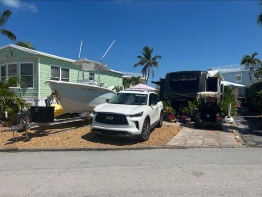 65821 Overseas Hwy # 99, Long Key FL 33001