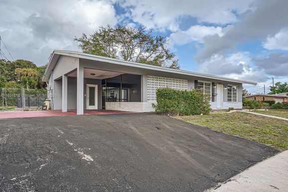 4401 NW 6th Ct, Coconut Creek FL 33066