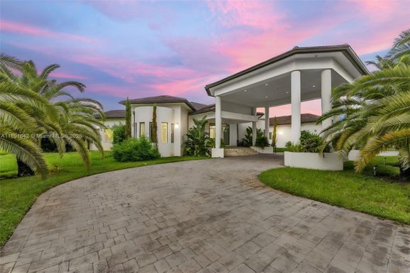 12175 SW 45th St, Miami FL 33175