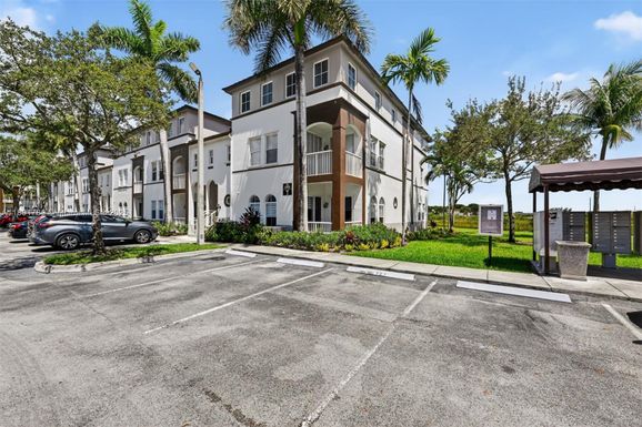 4361 SW 160th Ave # 210, Miramar FL 33027