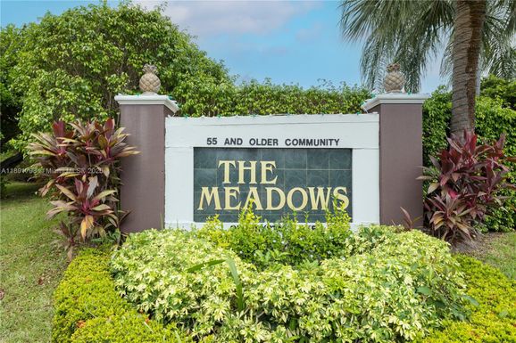 2000 SW 15th Pl, Deerfield Beach FL 33442