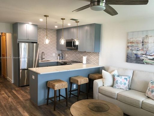 240 Horizons  W # 207, Boynton Beach FL 33435